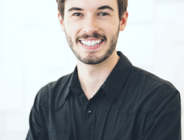 DR. VINÍCIUS BERNARDI